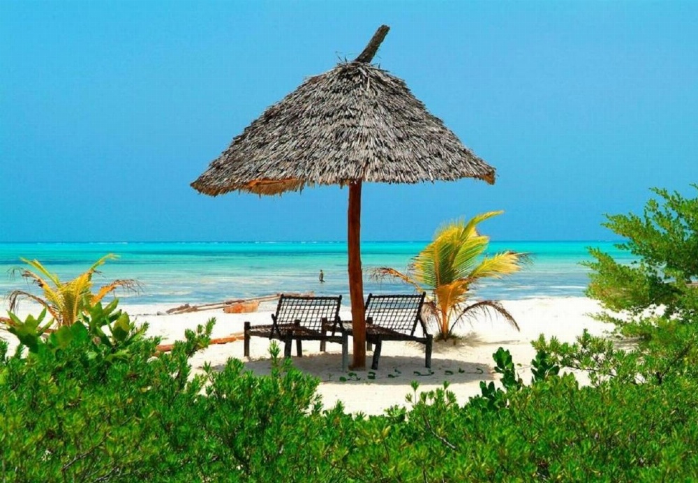 Hakuna Majiwe Beach Lodge Zanzibar